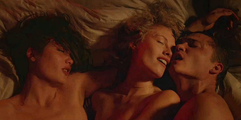 Orta Yaşlı İnsanlarda Seks Hayatı +18 Film Sahneleri