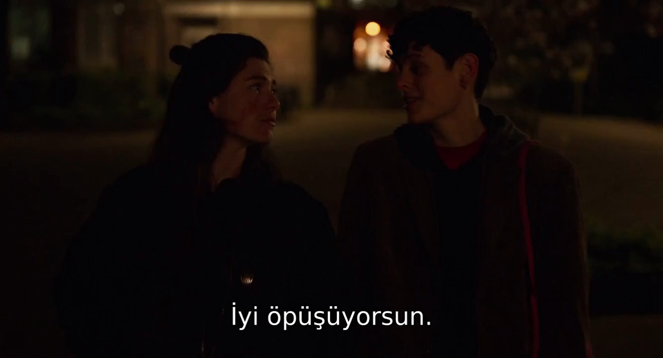 Sevişen Lezbiyen Kız Anne +18 Film izle
