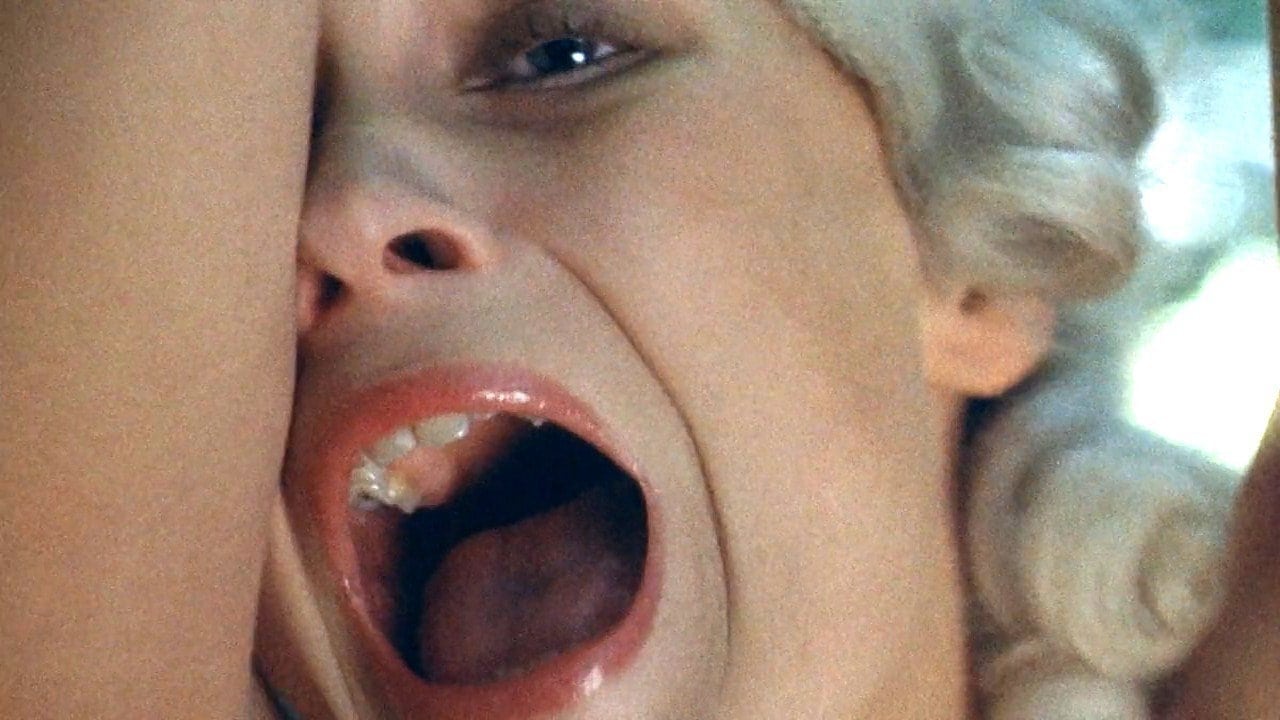 Görünce Şaşkına Dönen Kadın Fransız Erotik Filmi Türkçe Altyazılı
